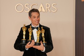 Ovo je film koji je OSTAVIO DEMI MUR BEZ OSKARA: "Anora" je osvojila pet od šest nominacija, a evo o čemu se radi u ostvarenju godine