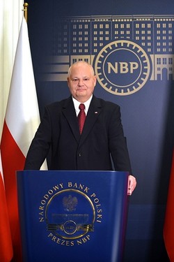 Szef NBP: Umiarkowana dynamika PKB jest pożądana