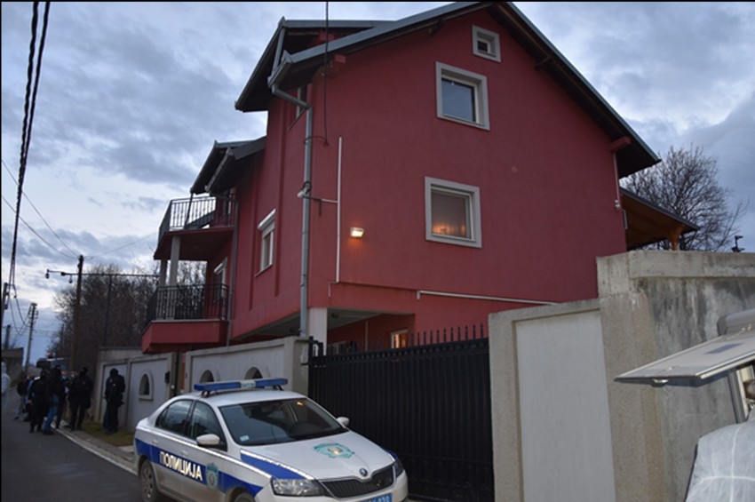 Zabranjeno preuzimanje fotografija bez saglasnosti redakcije Blic