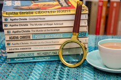 Kryminalny QUIZ dla wielbicieli książek Agathy Christie. Jak dobrze je pamiętasz?
