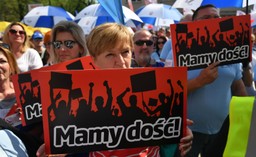 Bierni i biedni. Ani związki zawodowe, ani pracodawcy nie mają pomysłu na to, jak działać