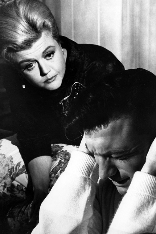 Angela Lansbury jako Eleanor Shaw Iselin i Laurence Harvey jako Raymond Shaw w filmie "Przeżyliśmy wojnę"