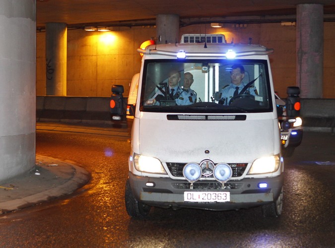 Policja zachowała szczególne środki bezpieczeństwa w czasie transportu Breivika do sądu