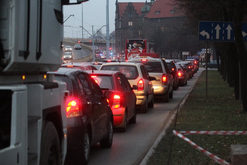 Buspasem na Podwalu Przedmiejskim mogą już legalnie jeździć motocykle i motorowery