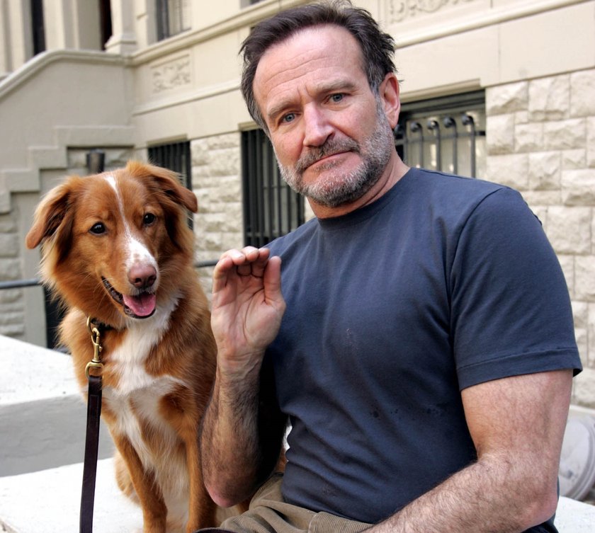 Robin Williams z psem w czerwcu 2005 roku