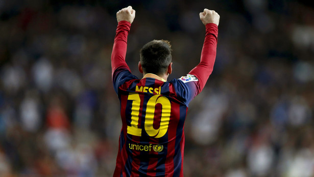 Liga hiszpańska: El Clasico dla Barcelony. Trzy gole Messiego. WIDEO