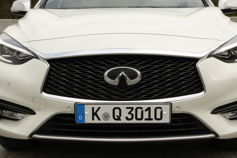 Infiniti Q30 2.2d DCT AWD