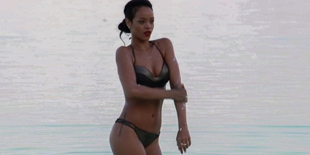 Rihanna w bikini na plaży