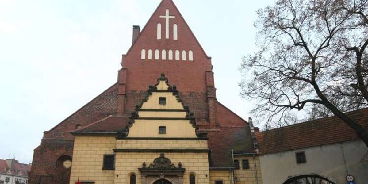 Matka i córka powiesiły się w kościele w Oleśnicy. Przed roratami