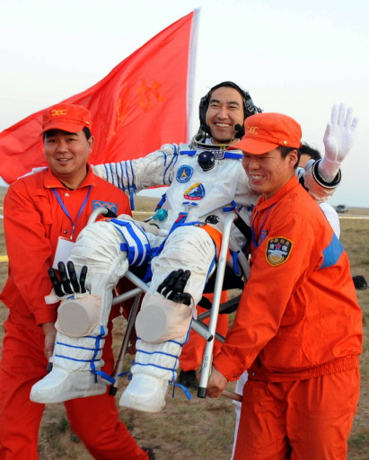 CHINA-SPACE-RETURN