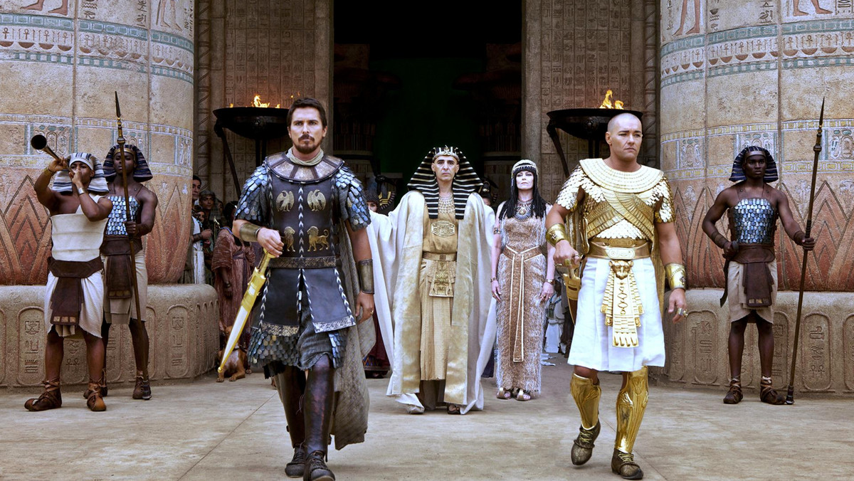 Realizacja takiej produkcji, jak "Exodus: Bogowie i królowie" wymaga nie tylko olbrzymich pieniędzy, pomysłu i utalentowanych aktorów, ale i olbrzymiego hartu ze strony reżysera. Pomimo ukończonych 77 lat Ridley Scott ma jednak więcej siły i energii niż niejeden 30- czy 40-latek.