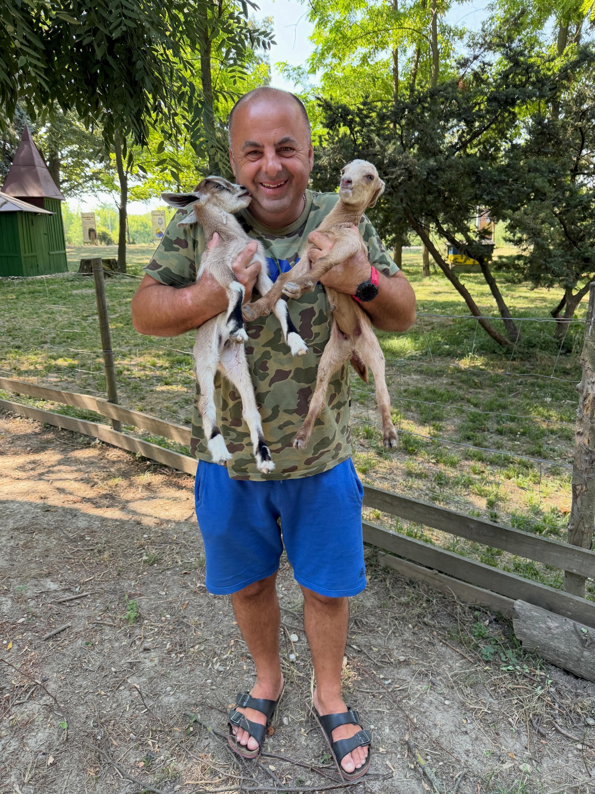 Moderátor a zabávač Richard Vrablec. 