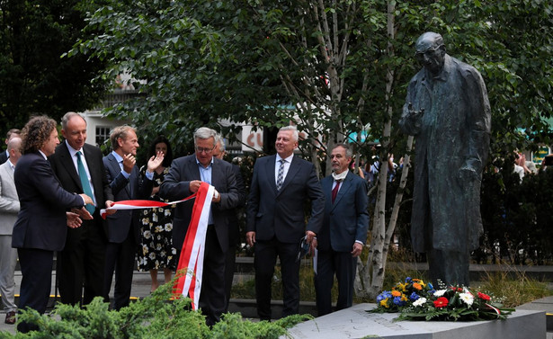 Odsłonięcie pomnika Władysława Bartoszewskiego w Sopocie