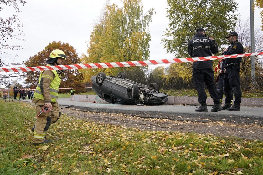 Atak w Oslo. Napastnik ukradł ambulans i wjechał w ludzi