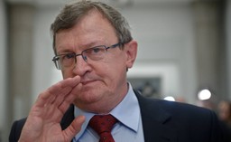 Cymański: Ustawa o zniesieniu limitu składek na ZUS od 2019 r.