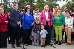 Pieniądze za frekwencję. Mateusz Morawiecki walczy o poparcie małych gmin
