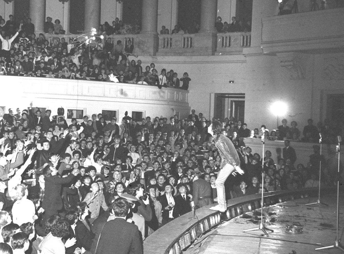 Koncert The Rolling Stones "załatwiła" wnuczka Gomułki. Zagrali za skrzynkę wódki?