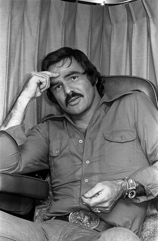 Å»egnaj "Bandyto". Burt Reynolds nie Å¼yje