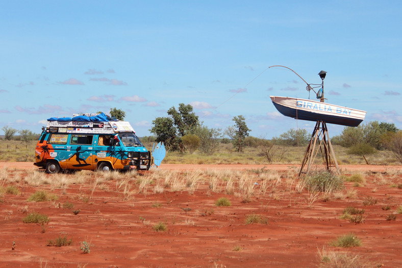 Australijski outback, fot. http://www.busemprzezswiat.pl/