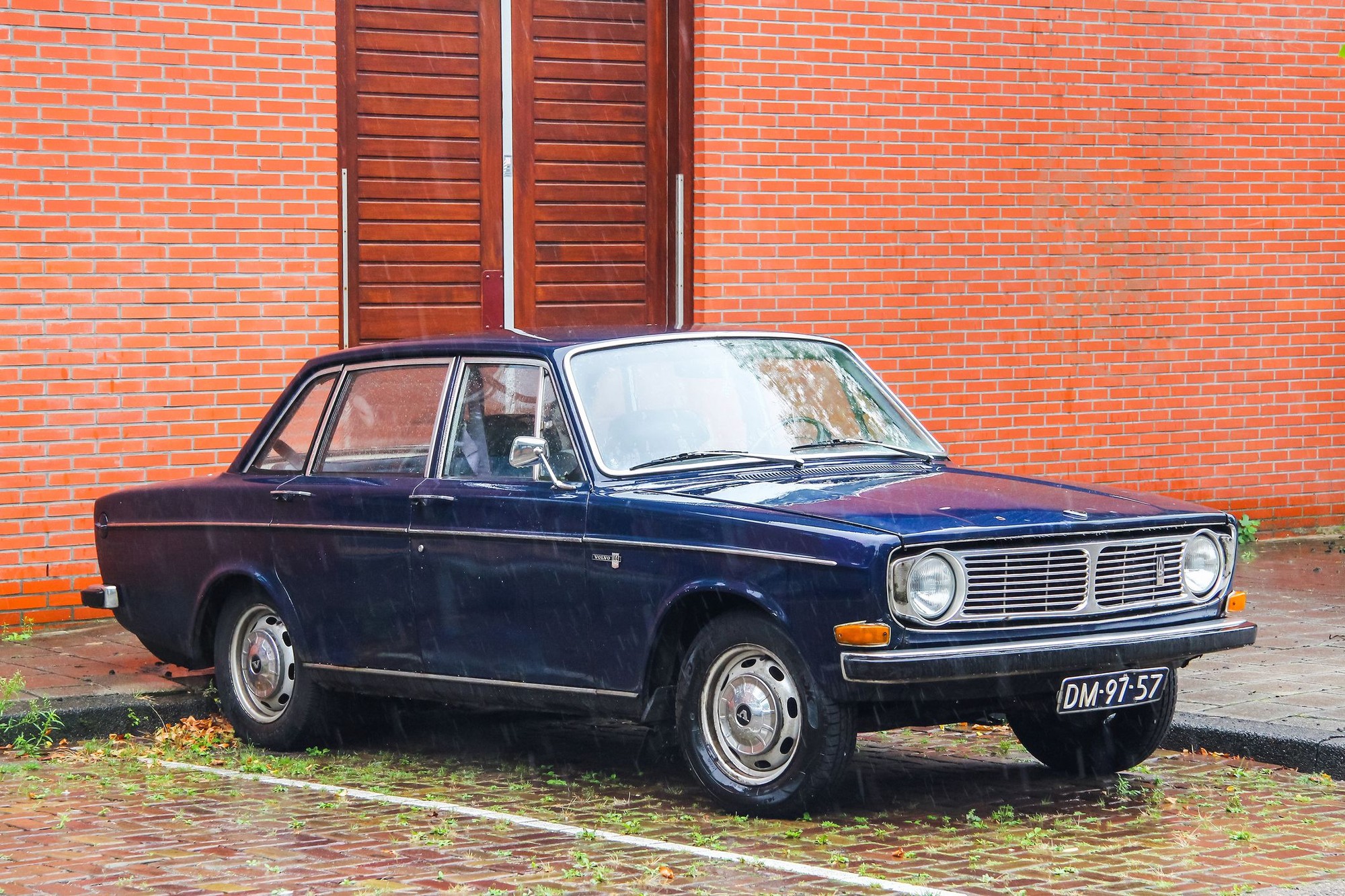 Išlo o autá značky Volvo.