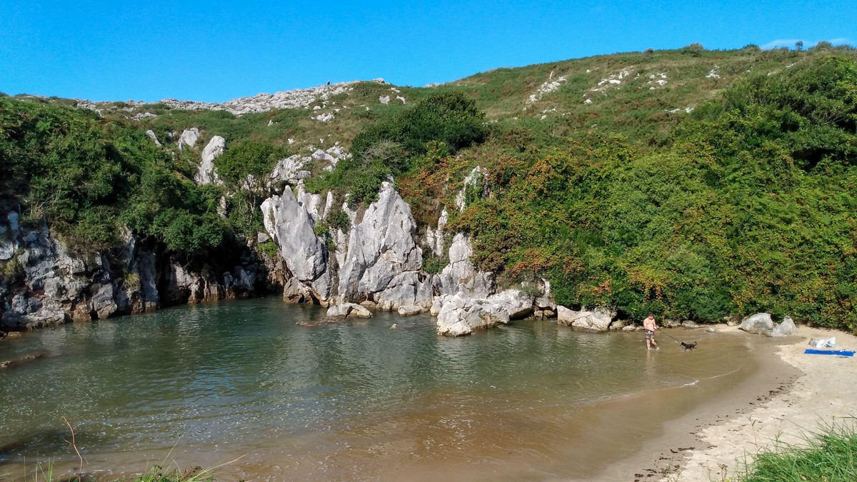 Plaža Gulpiyuri