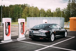 Norwegia kontra Tesla. Sąd Najwyższy stanął po stronie kierowców