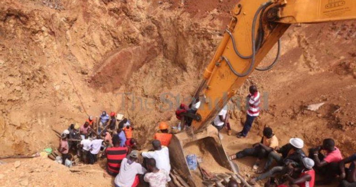 Dramatic rescue operation frees 15 trapped miners in Zimbabwe ...