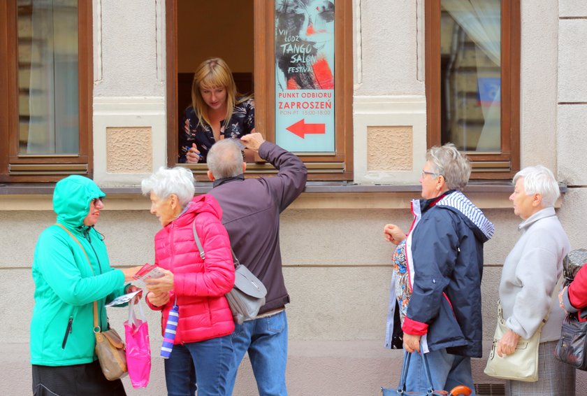 Tango w Łodzi. Długa kolejka po zaproszenia na tango salon festiwal