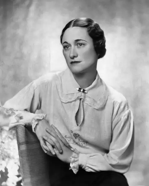 O Wallis Simpson plotkowano, że zahipnotyzowała księcia Fot. Hulton-Deutsch Collection/CORBIS/Corbis via Getty Images