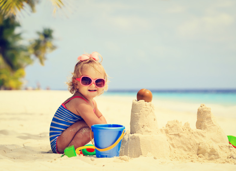 Co kryje się na plaży? W piasku obecne są niebezpieczne bakterie, pasożyty i grzyby 