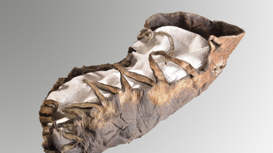 Dziecięcy but sprzed ponad 2000 lat znaleziony w kopalni soli