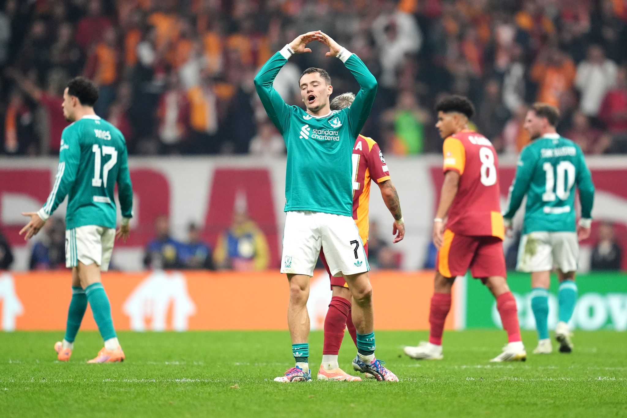 Kahn und Effenberg verteidigen kriselnden Liverpool-Star Wirtz