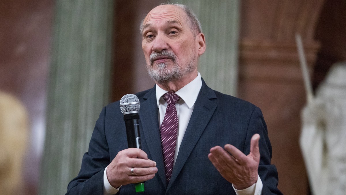 Katastrofa smoleńska. Antoni Macierewicz o raporcie podkomisji smoleńskiej