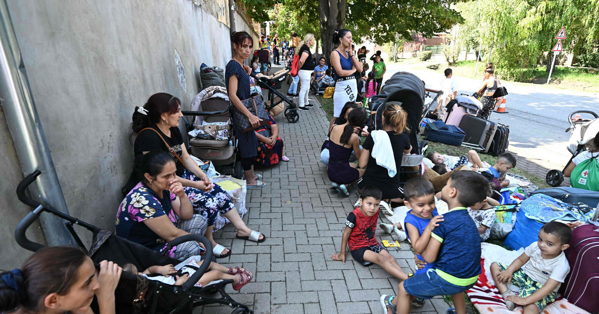 Hungary passes tough law. Will Ukrainians be forced to return home?