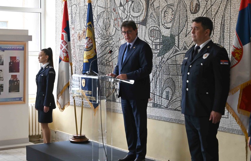 Bratislav Gašić na izložbi policije