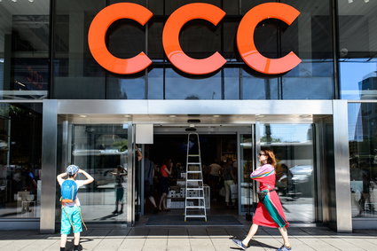 Spółka należąca do CCC przejęła szwajcarską sieć sklepów obuwniczych