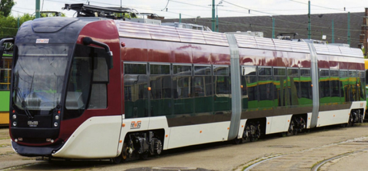 Pojazd ma 65 miejsc siedzących i 130 stojących. Kosztuje 6,5–7 mln zł