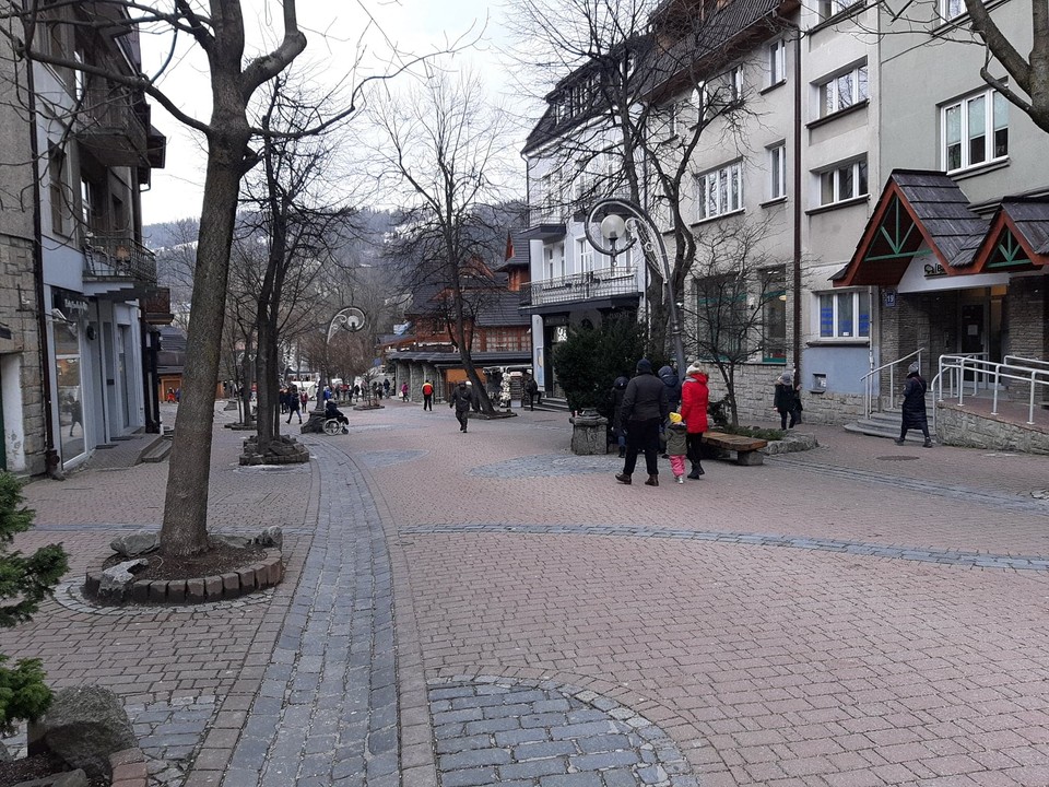 Zakaz wynajmowania pokoi. Większość turystów opuściła Zakopane