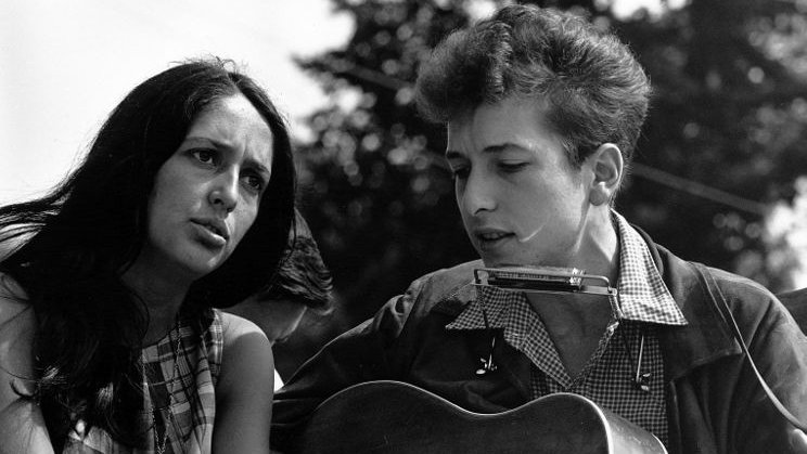 Bob Dylan i Joan Baez / fot. Rowland Scherman - U.S. National Archives and Records Administration/Wikimedia Commons