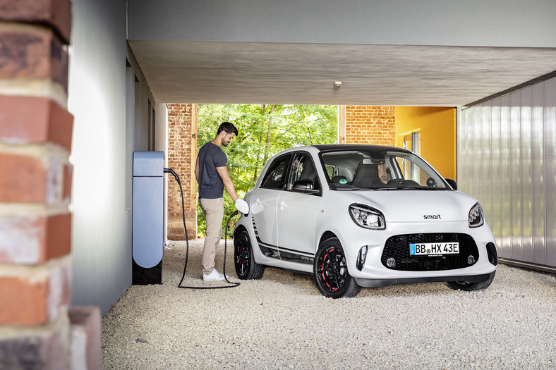 Smart FourFour - cena od 98 400 zł