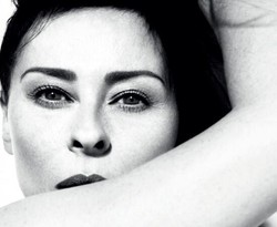 "Najczarniejsza spośród białych" Lisa Stansfield zaśpiewa w Warszawie