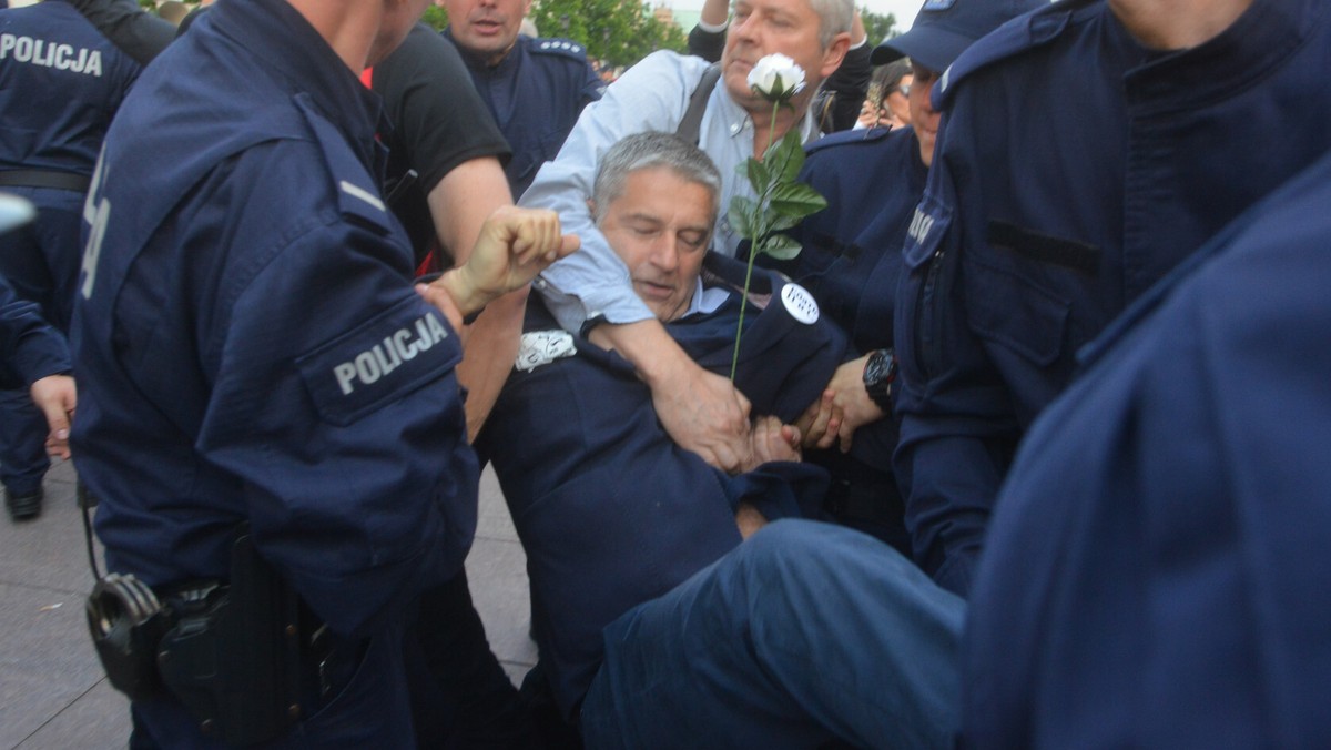 Władysław Frasyniuk. Sylwetka. NSZZ "Solidarność", przekleństwa i starcia z policją