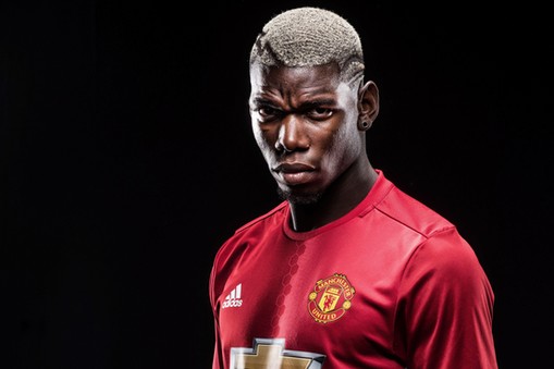 Manchester United Unveil New Signing Paul Pogba