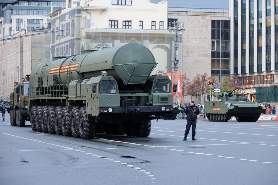 Ruski strateški raketni sistem "Jars" na ulicama Moskve u aprilu 2025.
