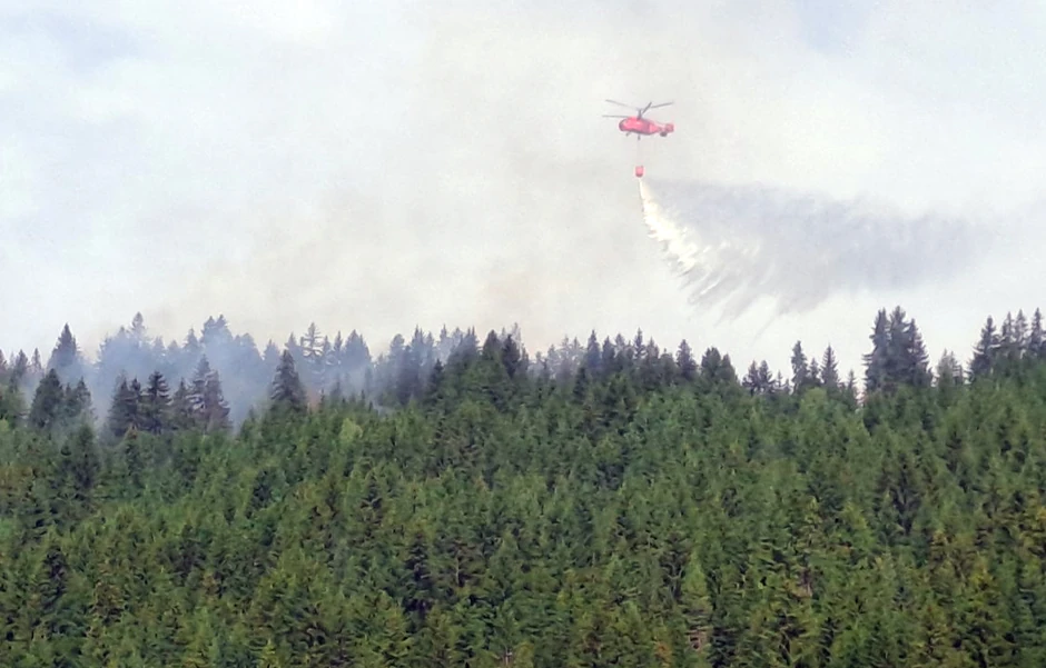 Gašenje požara u Srbiji helikopterima