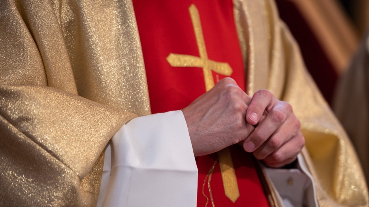 Skandaliczne słowa księdza z Małopolski. Poszło o liczbę lekcji religii