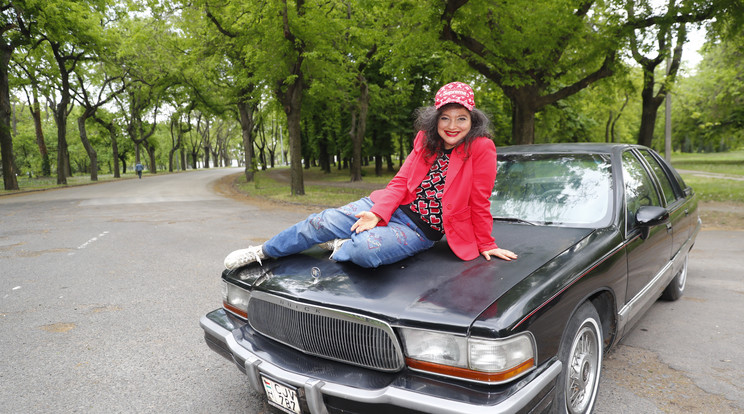 A kilencvenes években egymillió forintért vette ezt az 5,4 méter hosszú Buick Roadmastert /Fotó: Zsolnai Péter