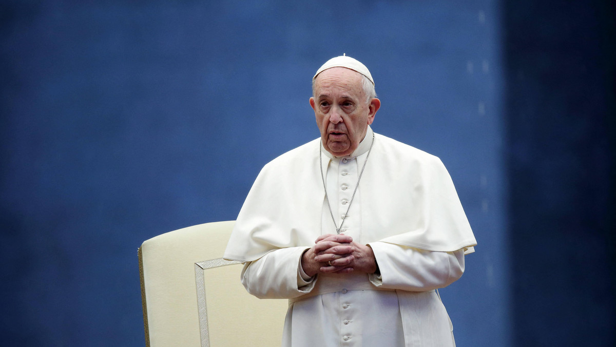 Papież Franciszek przyjął rezygnację złożoną przez biskupa pomocniczego archidiecezji Cincinnati w USA Josepha R. Binzera - poinformował w czwartek Watykan. Wcześniej zarzucono mu, że tuszowal czyny pedofiii.