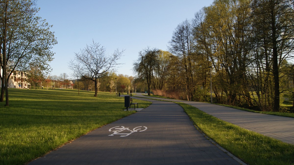 To dobra wiadomość dla cyklistów, którzy mieli prawo stracić nadzieję na powstanie trasy. Po jej ukończeniu stanie się ona częścią większej, Warmińskiej Łynostrady, którą będzie można podróżować po regionie.