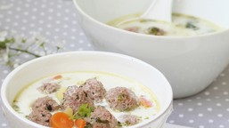 pyszny obiad na czwartek. podajemy przepis, ty gotujesz. kremowa zupa papieska z pulpecikami